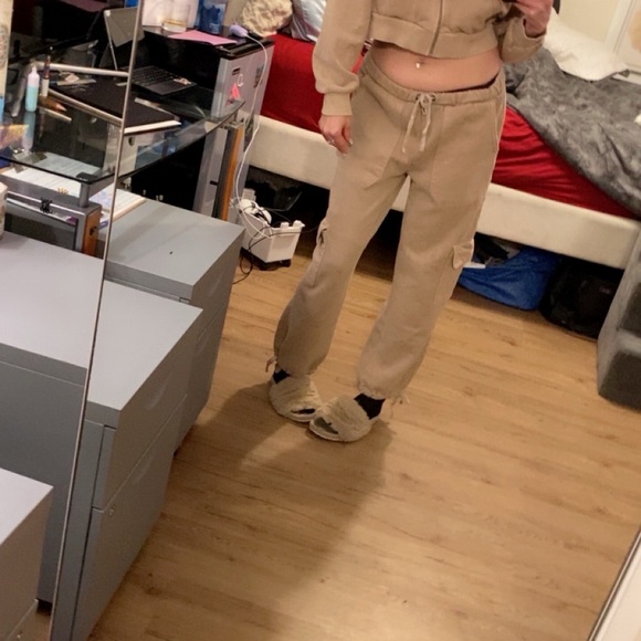 Roxy Beige Lounge Set - Picture 8 of 12